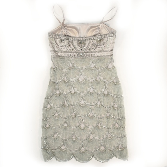 SUE WONG Silver Beaded Scalloped Cocktail Dress - Picture 8 of 8